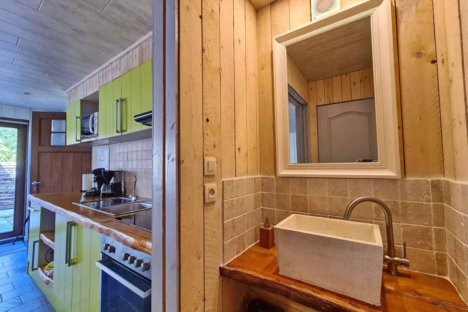 CHALET CATO-Kitchen