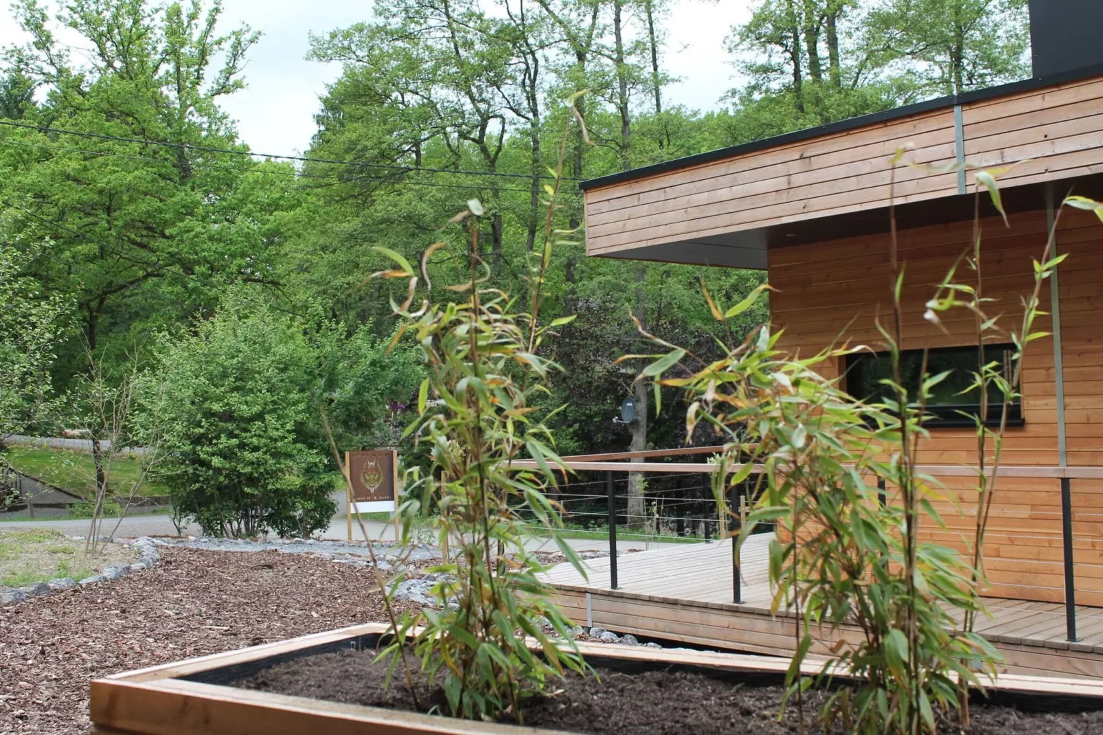 Wild Cube-Exterior summer