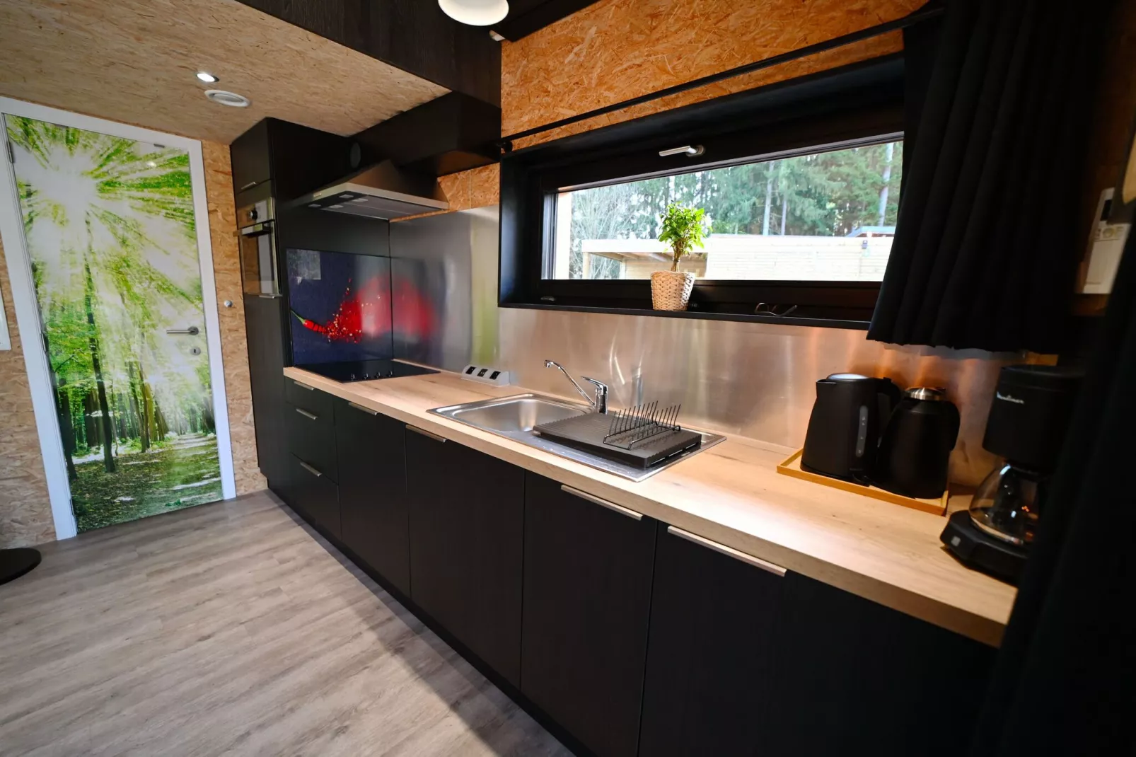 Wild Cube-Kitchen