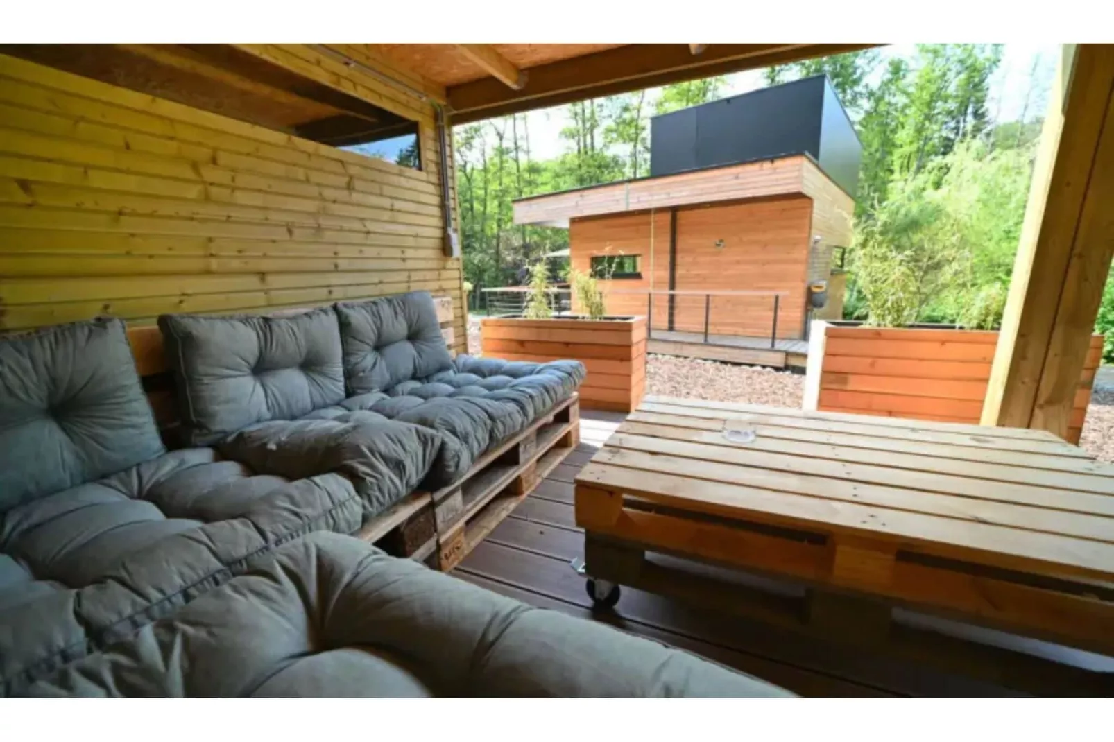Wild Cube-Terrace balcony