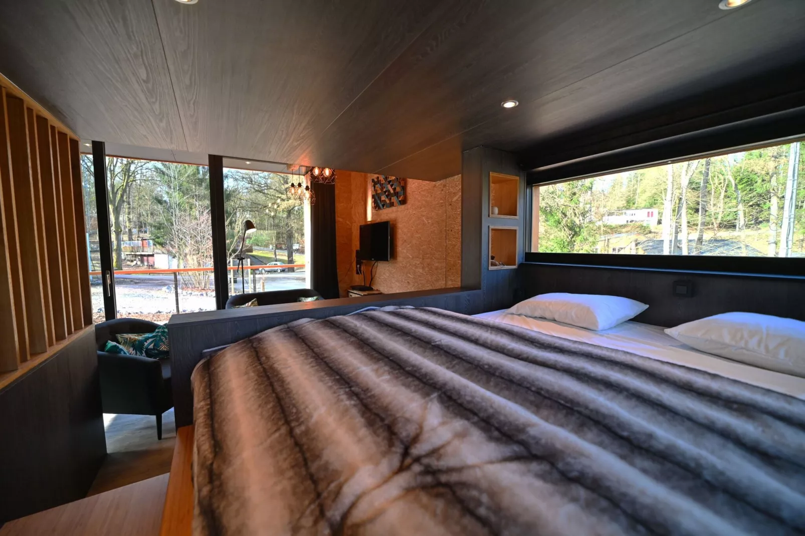 Wild Cube-Bedroom