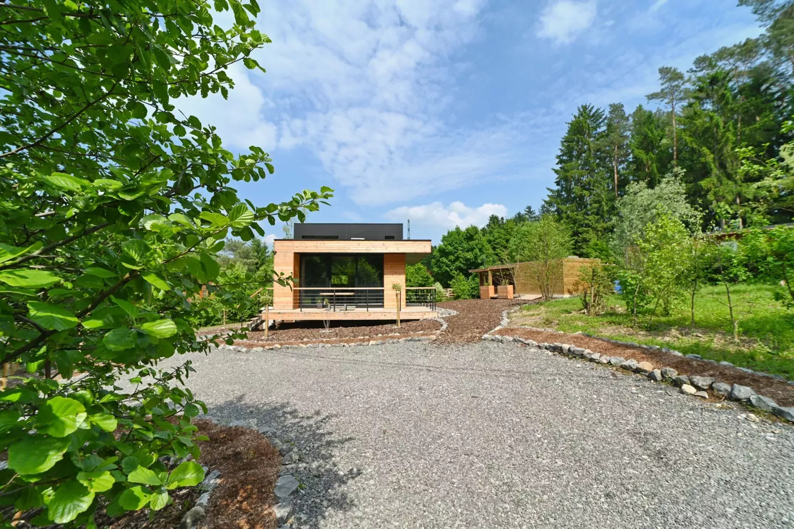 Wild Cube-Exterior summer