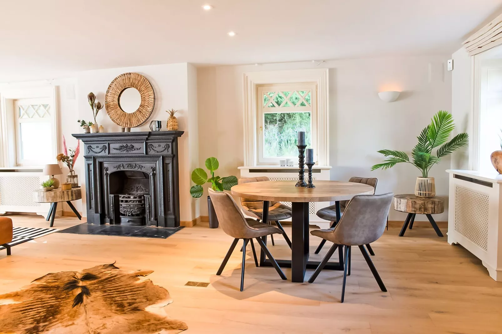 Au Brame-Living room