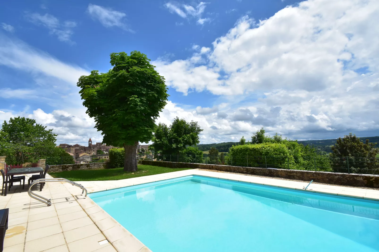 Demeure de charme Belves-Pool