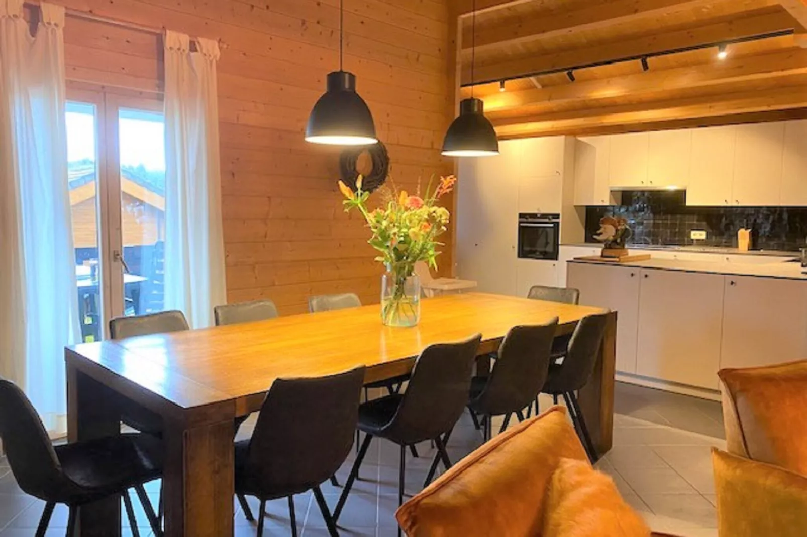 Villa Balboa-Dining room