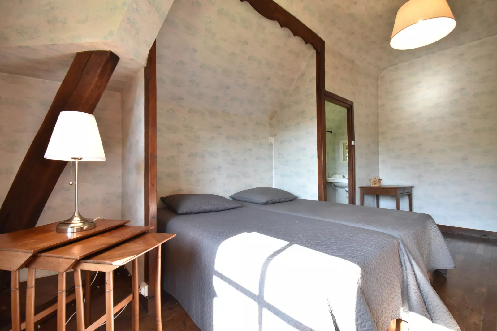 Demeure de charme Belves-Bedroom