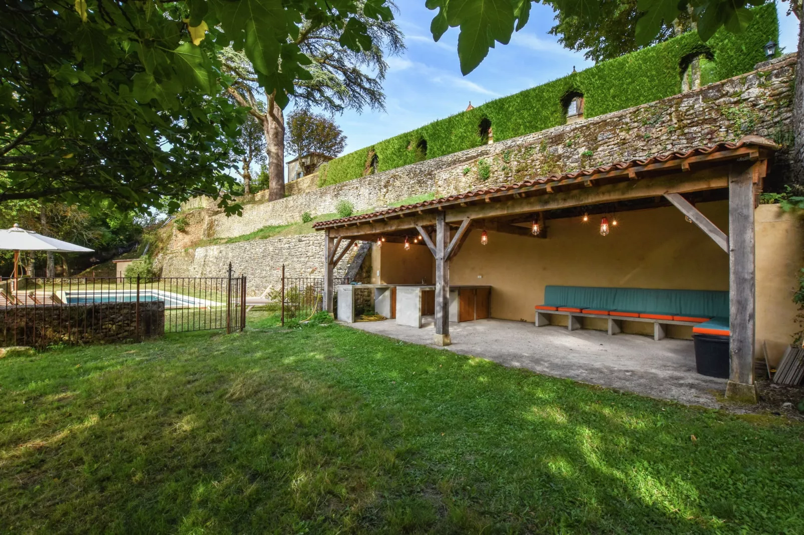 La Dépendance-Facilities