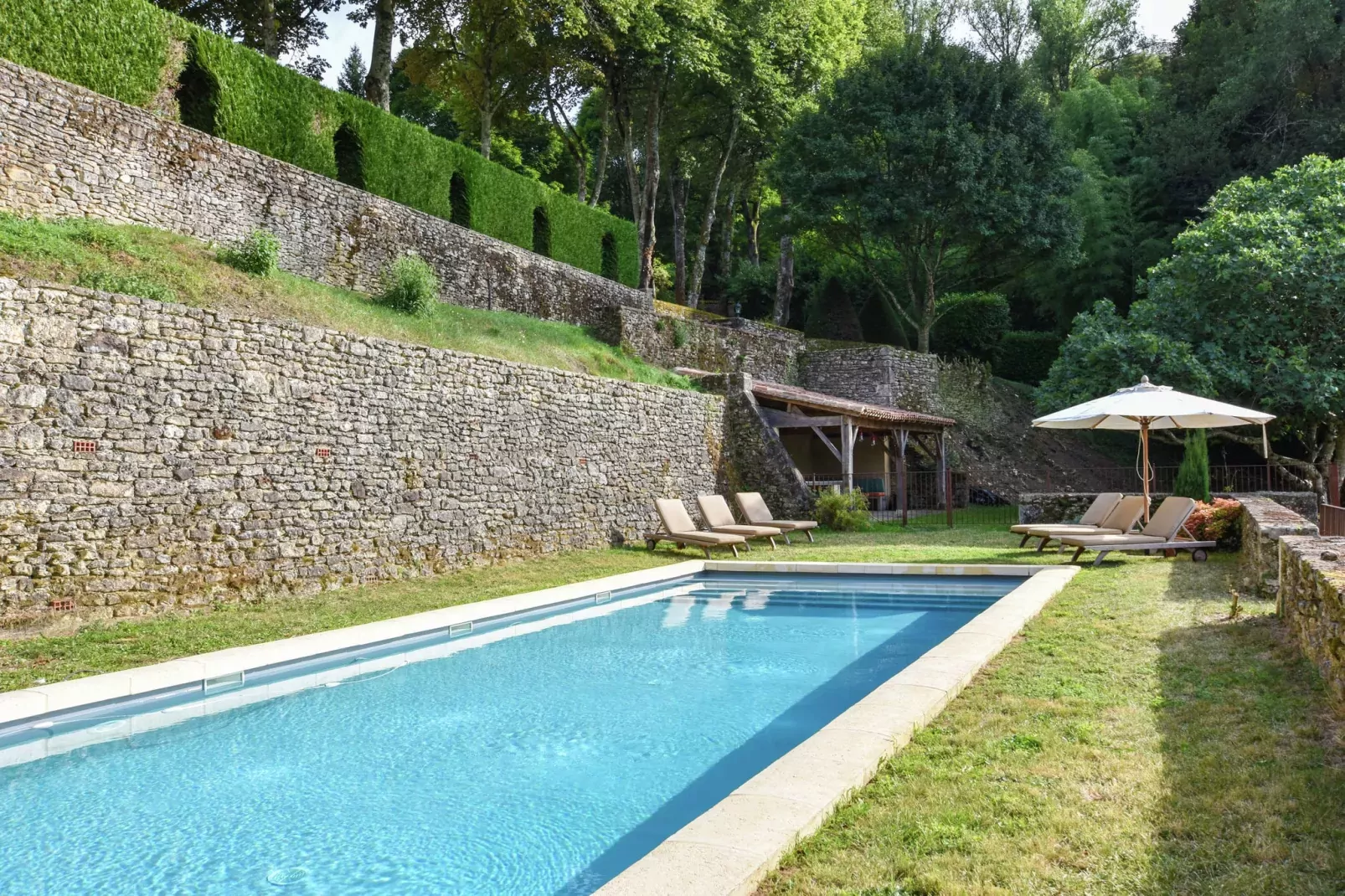 La Dépendance-Pool
