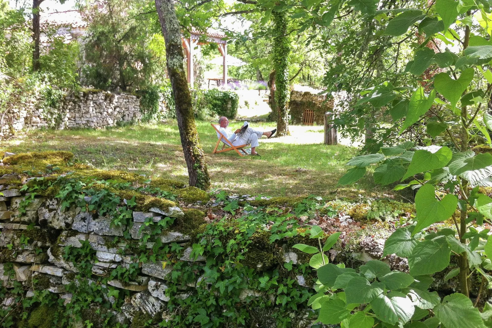 Le Pigeonnier-Jardins en été