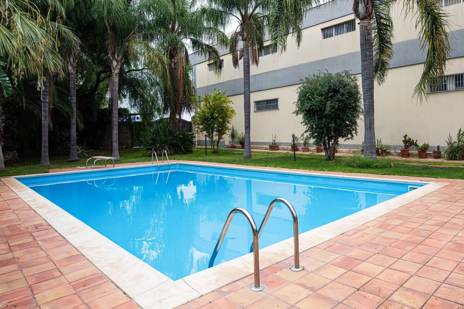 Gabriella Catania-Pool