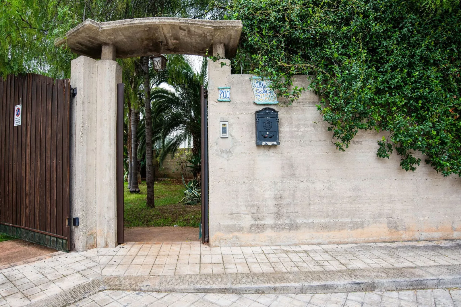 Gabriella Catania-Reception hall