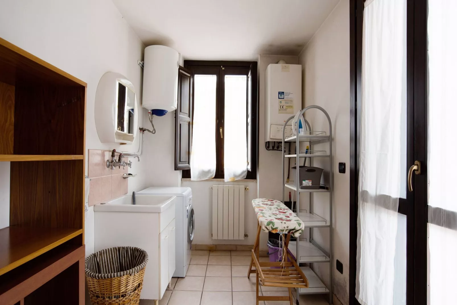 Gabriella Catania-Bathroom
