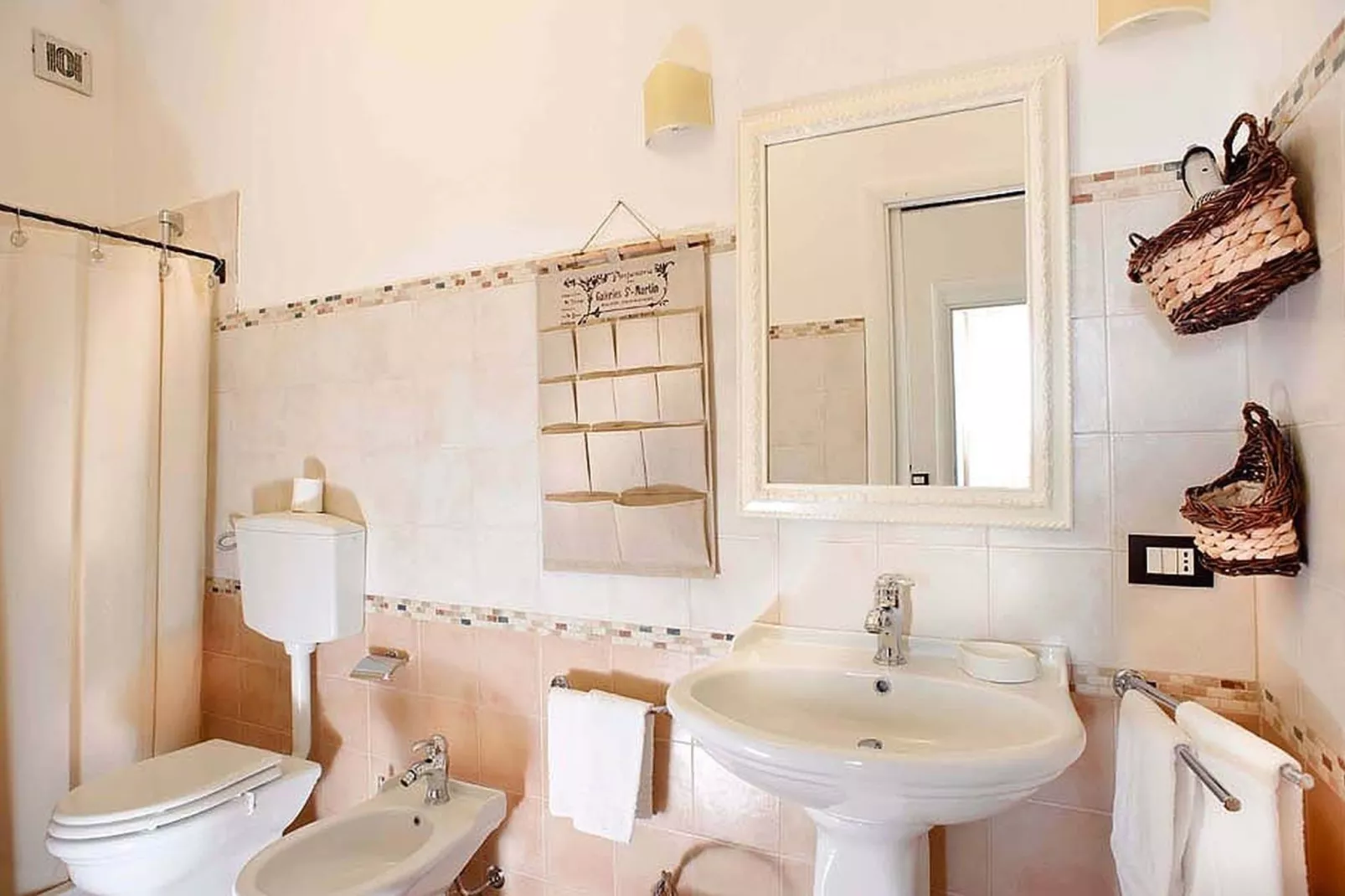 Villa Spiga-Bathroom