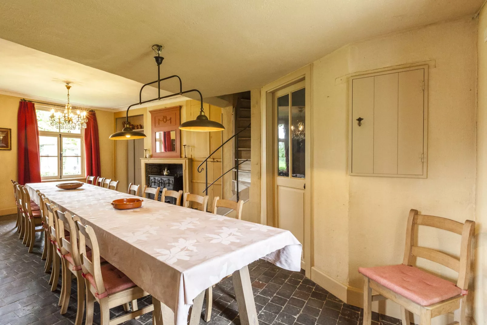 Goed van den Bogaerde-Dining room
