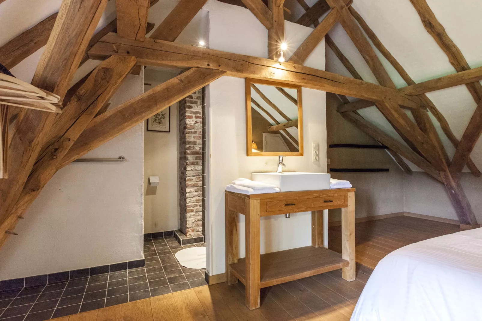 Goed van den Bogaerde-Bathroom