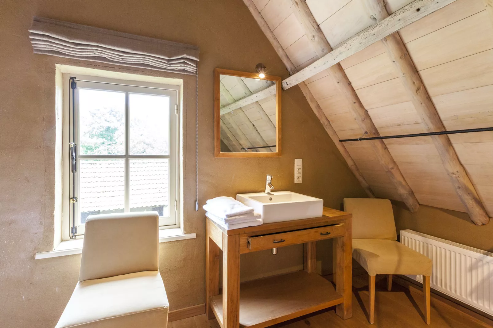 Goed van den Bogaerde-Bathroom