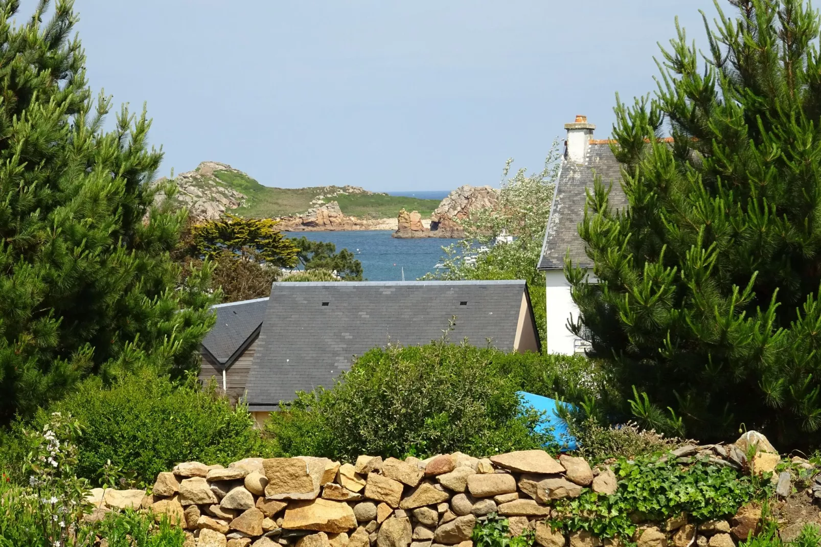 Holiday Home Plougasnou-View in summer