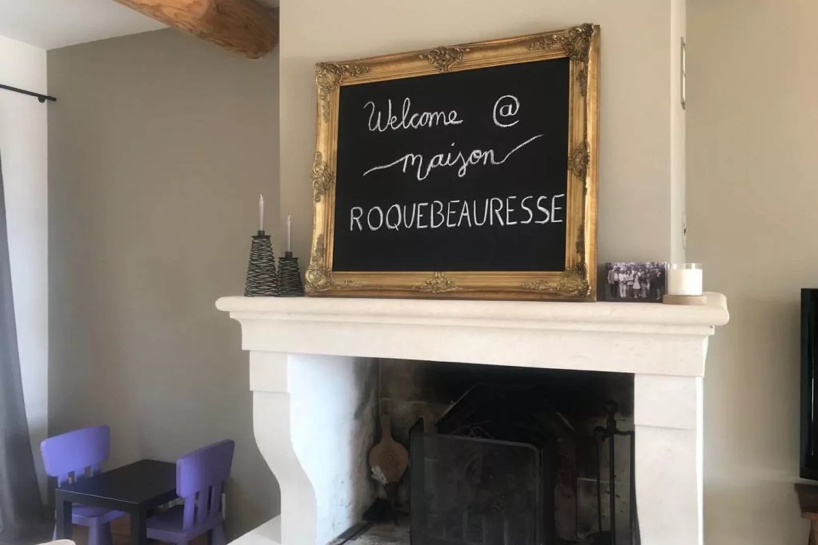 Maison Roquebeauresse-Living room