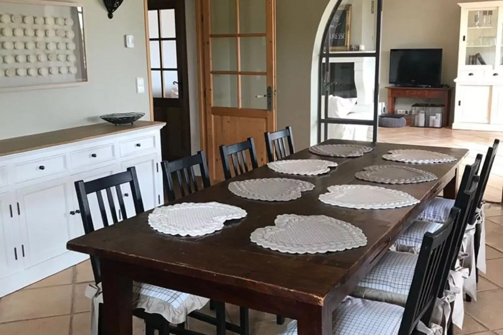 Maison Roquebeauresse-Dining room