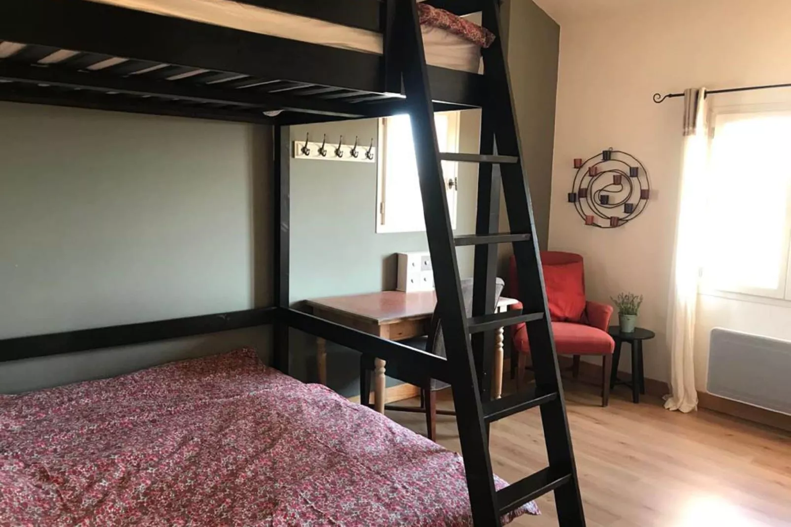 Maison Roquebeauresse-Bedroom