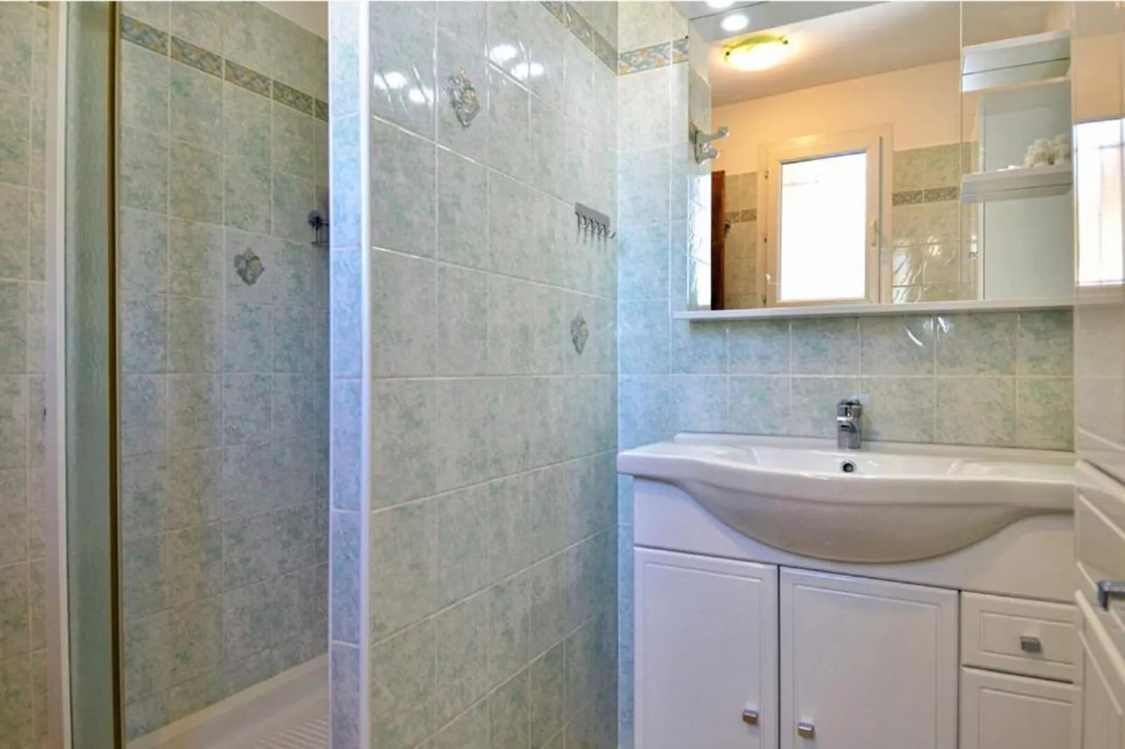 VILLA LA VERNEDE-Bathroom