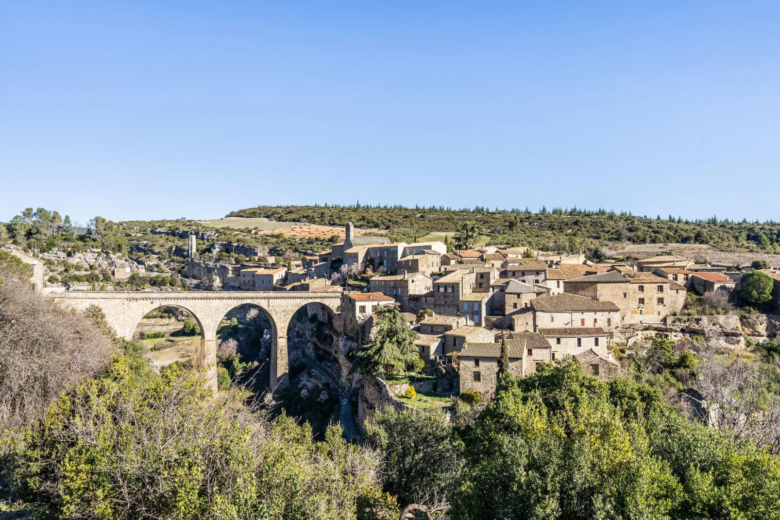 LA MAISON DE VILLAGE-Vue d'été