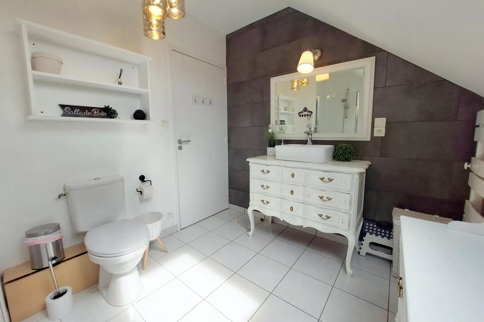 Komfortables Ferienhaus in Strandnähe Guissény-Bathroom