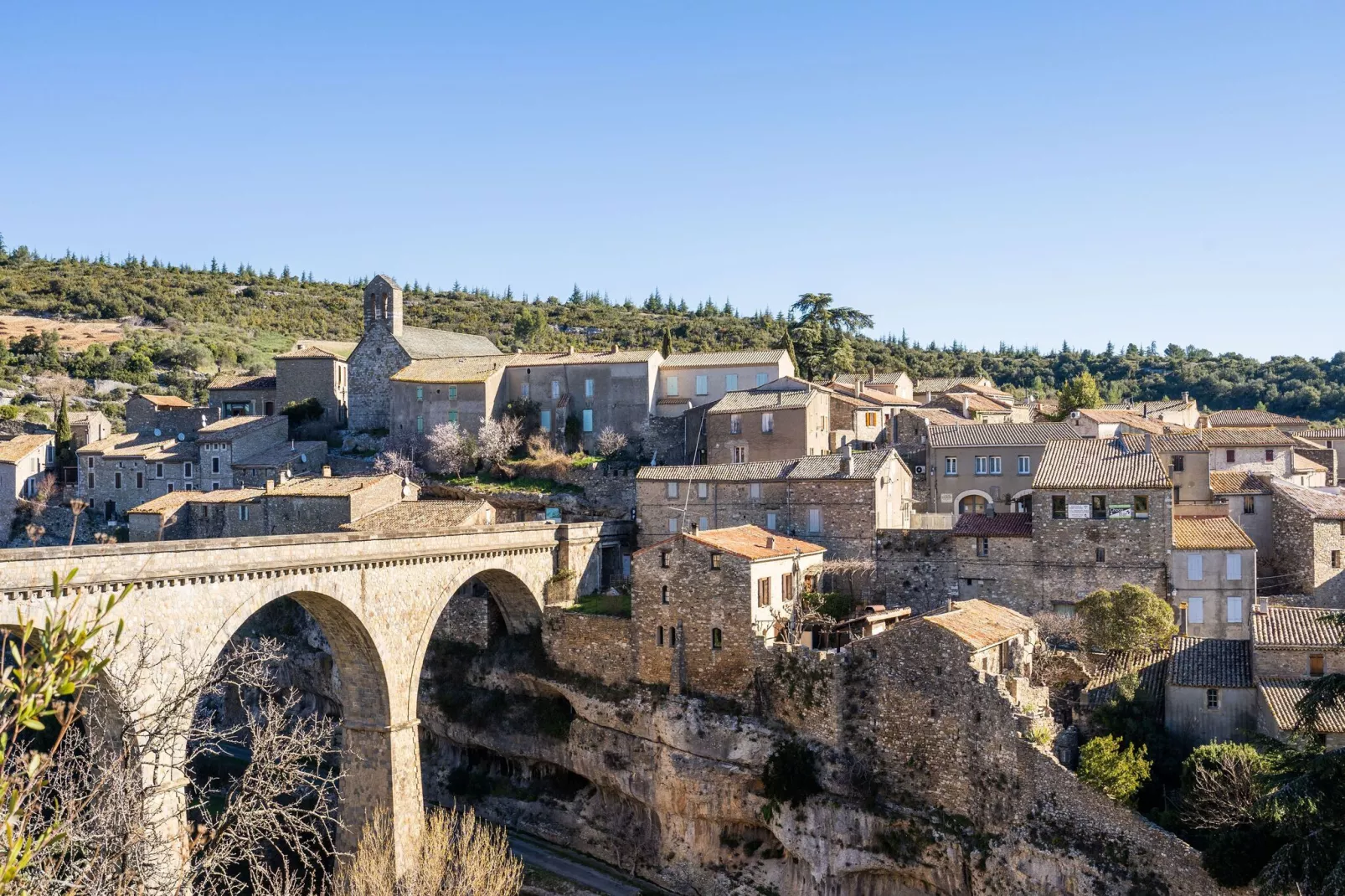 LA MAISON DE VILLAGE-Zones d'été à 5 km