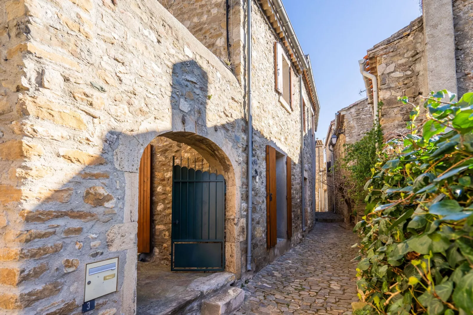 LA MAISON DE VILLAGE-Zones d'été à 5 km
