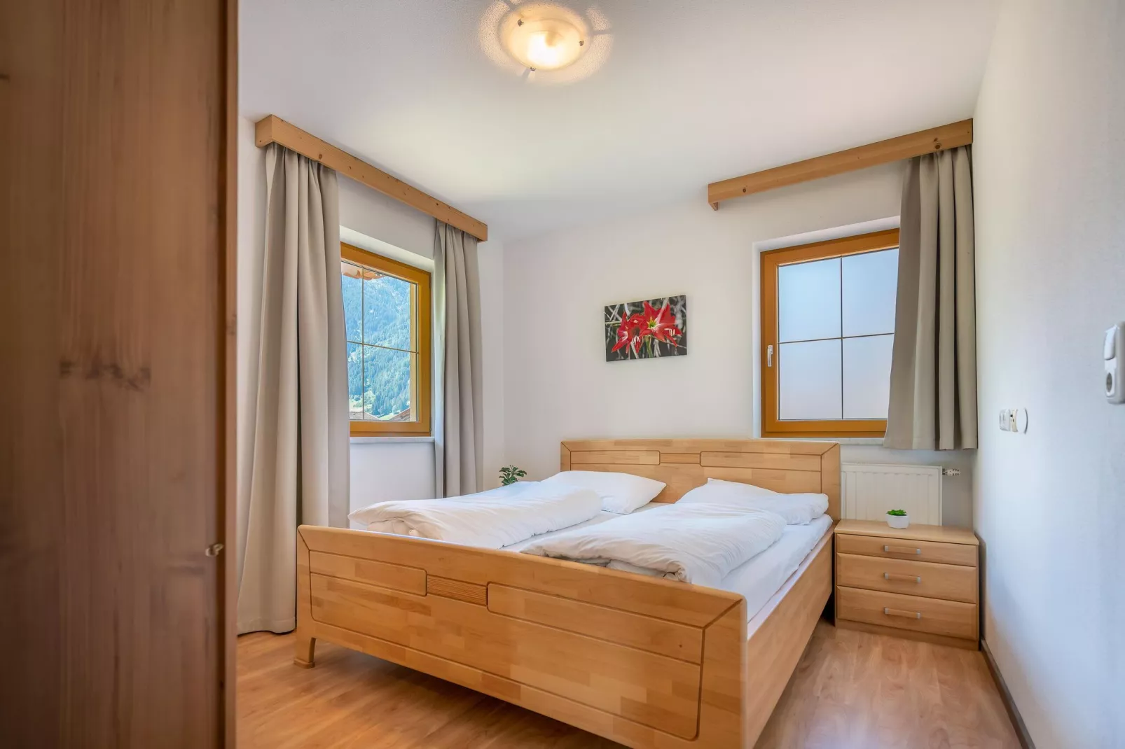 Apartment 20-Bedroom