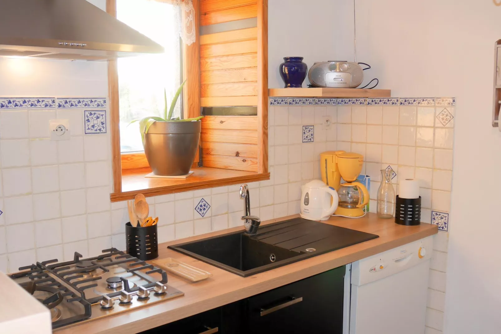 Natursteinhaus Plounévez-Lochrist-Kitchen