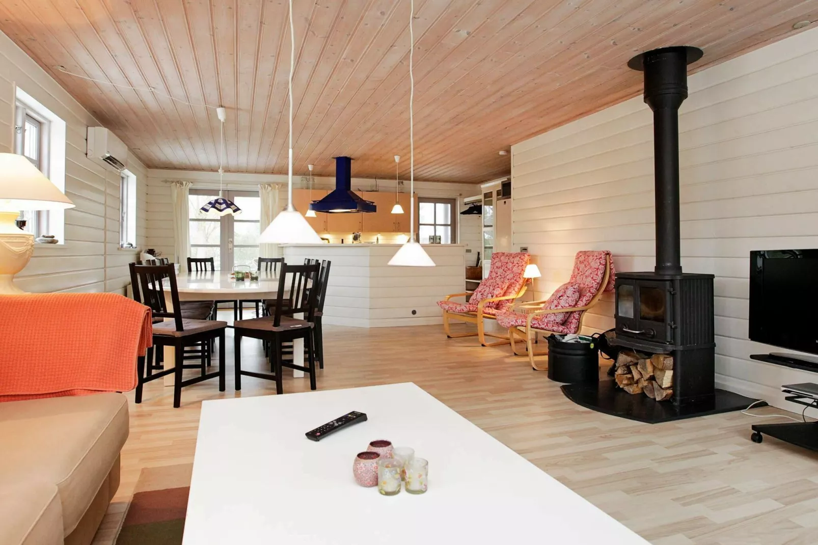 Tranquil Retreat with Spa - By Traum Ferienwohnungen - Indoor