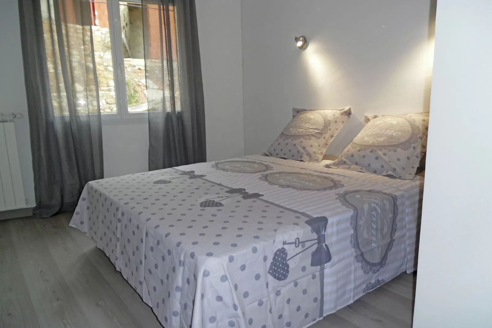 Maison Piscine Village Vue Imprenable-Bedroom
