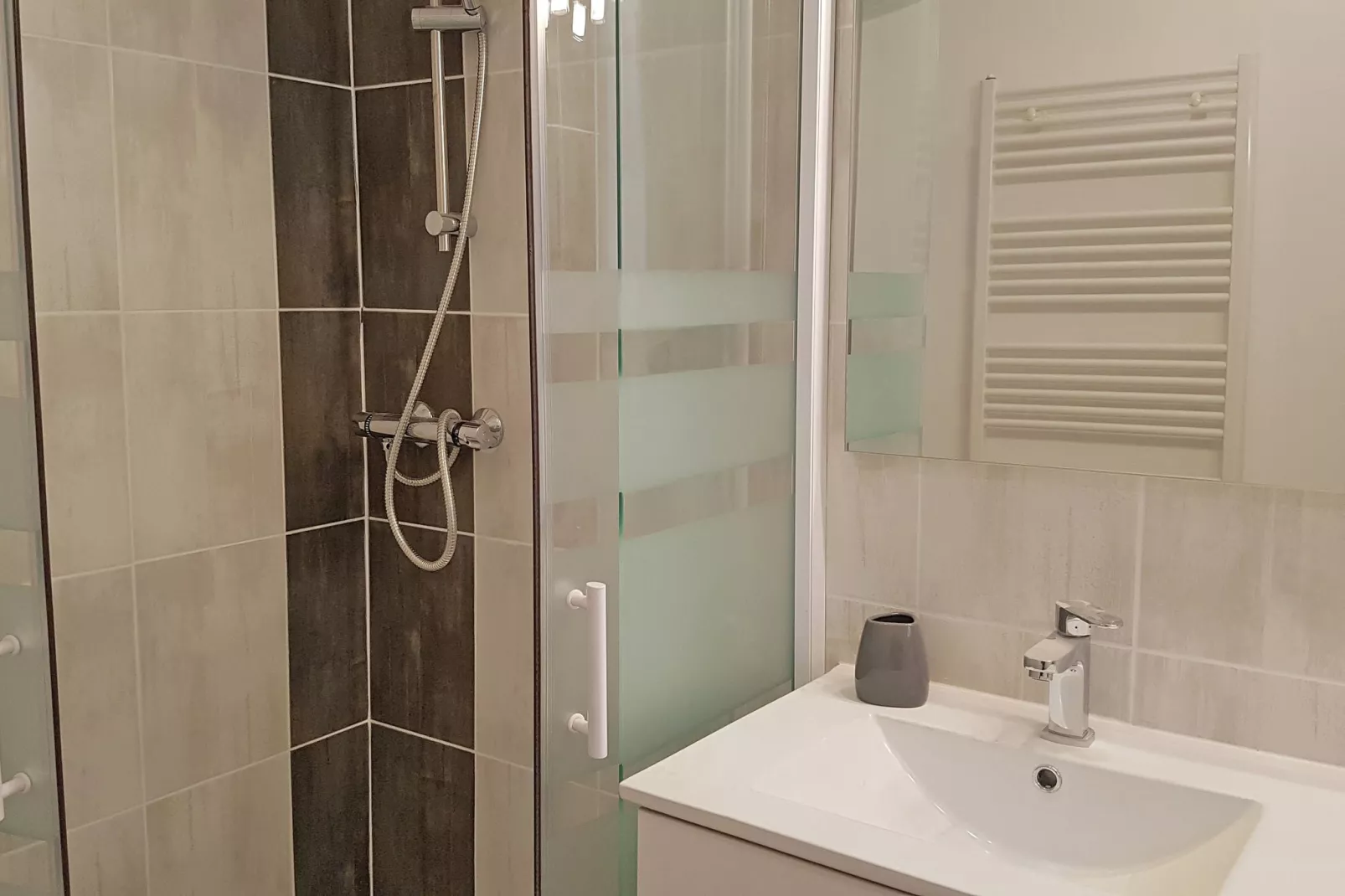 Maison Piscine Village Vue Imprenable-Bathroom