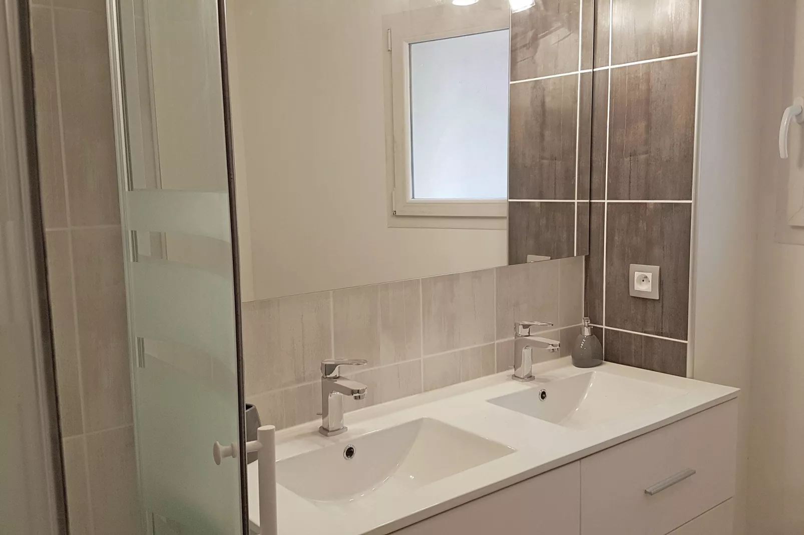 Maison Piscine Village Vue Imprenable-Bathroom