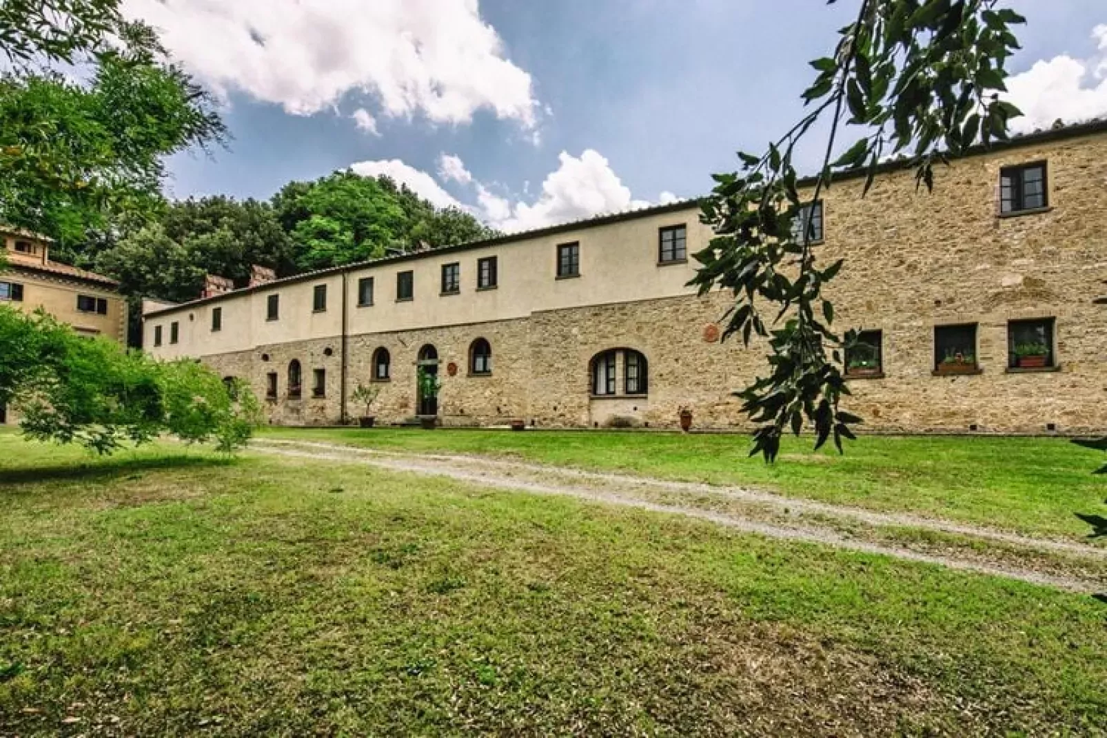 Agri-tourism Tenuta Quarrata, Santo Pietro Belvedere-bilo Galleria-Extérieur été