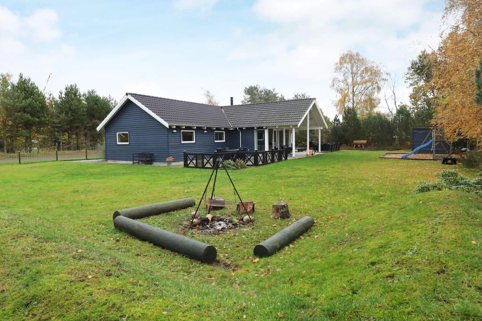 12 person holiday home in Hals-By Traum
