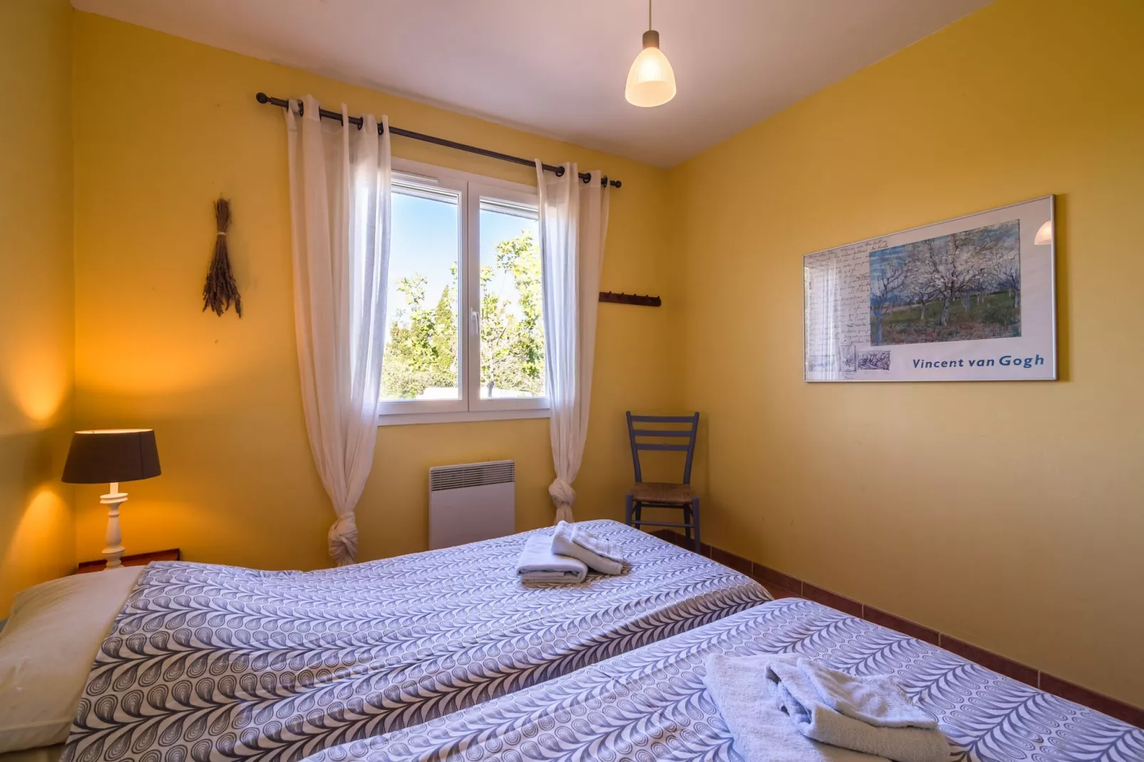 Villa Les Garouillettes-Bedroom