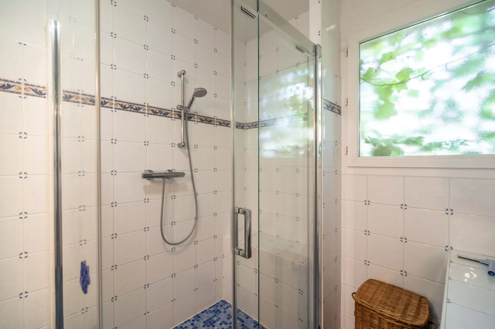 Villa Les Garouillettes-Bathroom
