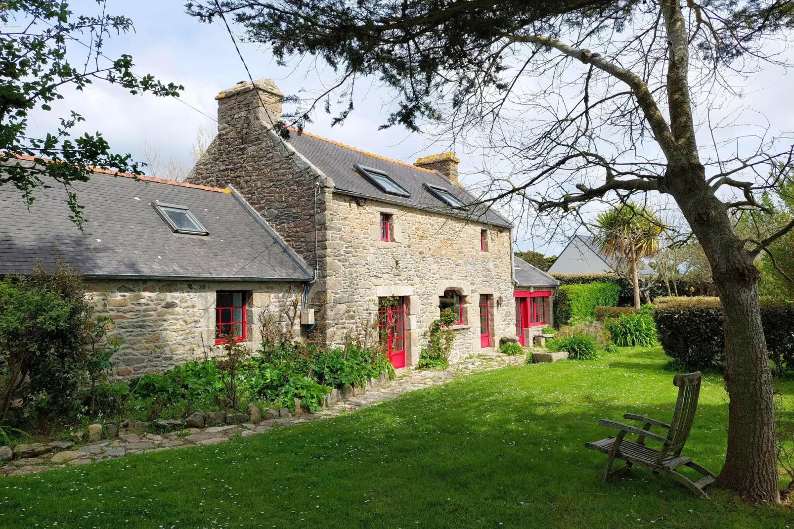 Natursteinhaus Ploudalmézeau-Portsall-Extérieur été