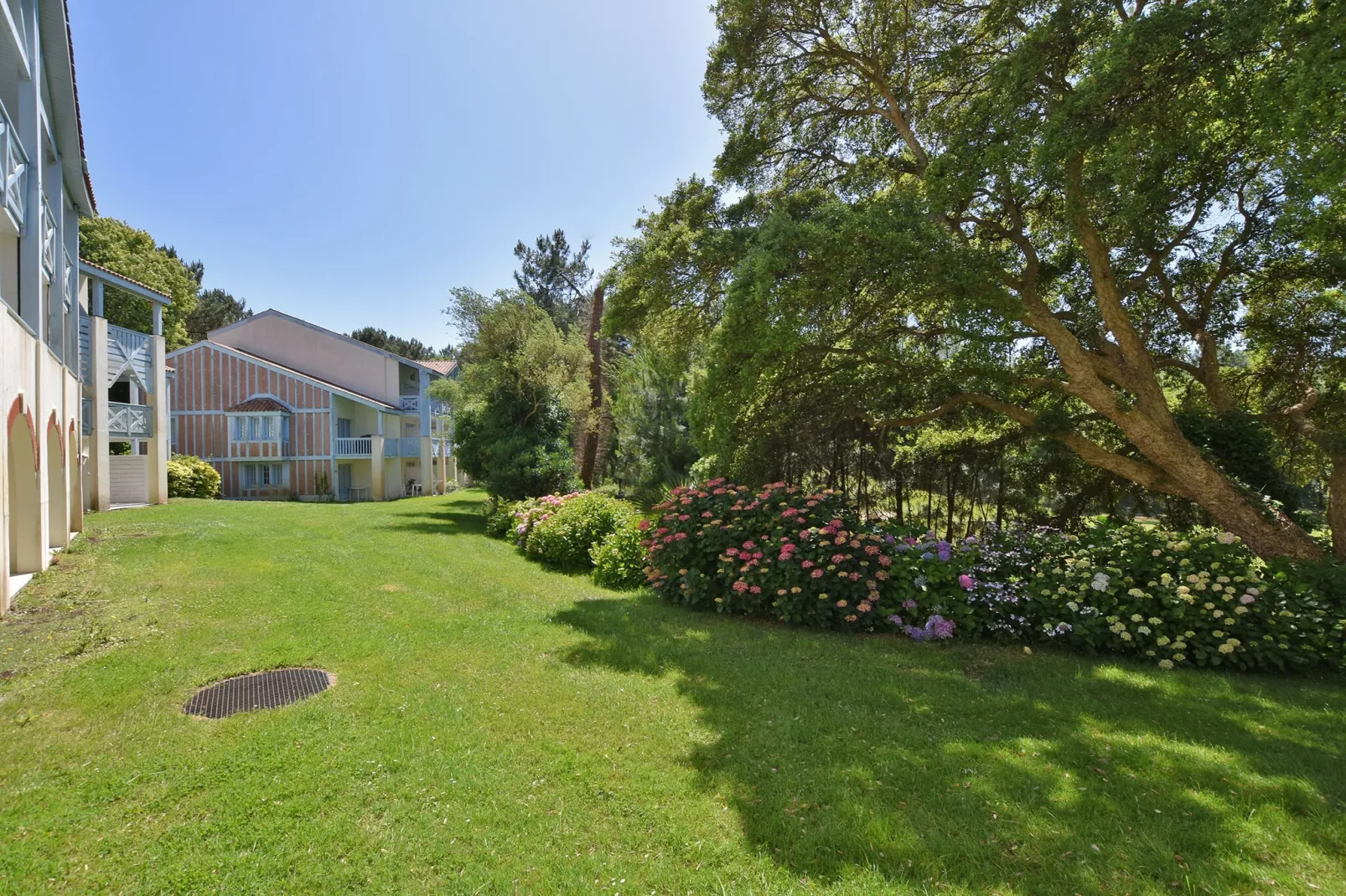 Appartement entre Golf et Océan-Gärten Sommer