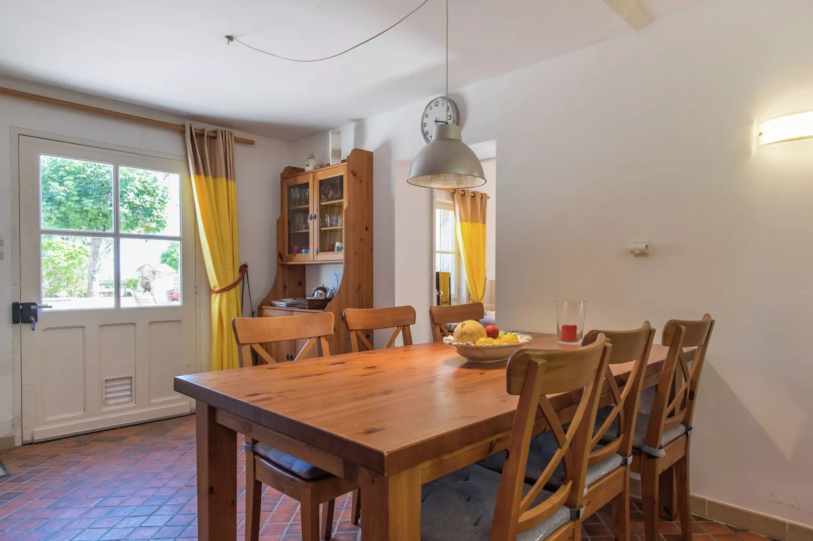La Bergerie les Drageonnières-Salle à manger