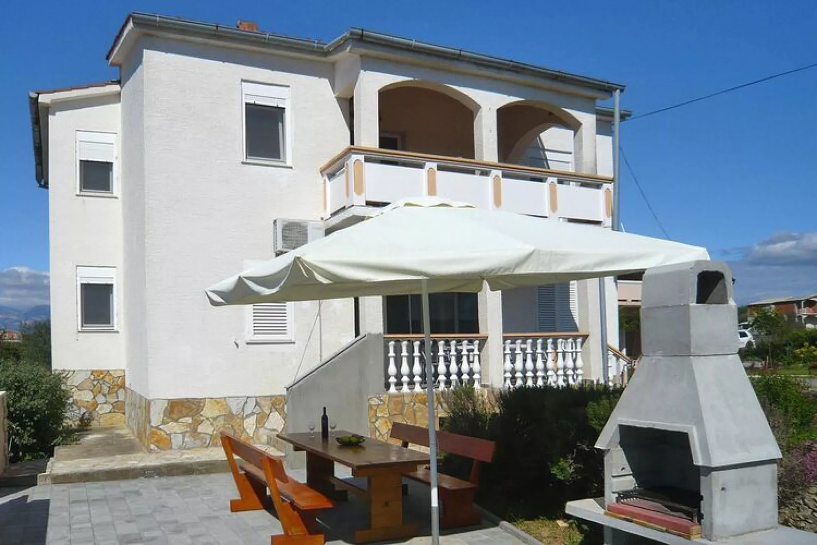 Holiday home Stipe, Vrsi-Mulo bei Nin-E12/Ferienhaus 180qm/12 pax-Außenbereich Sommer