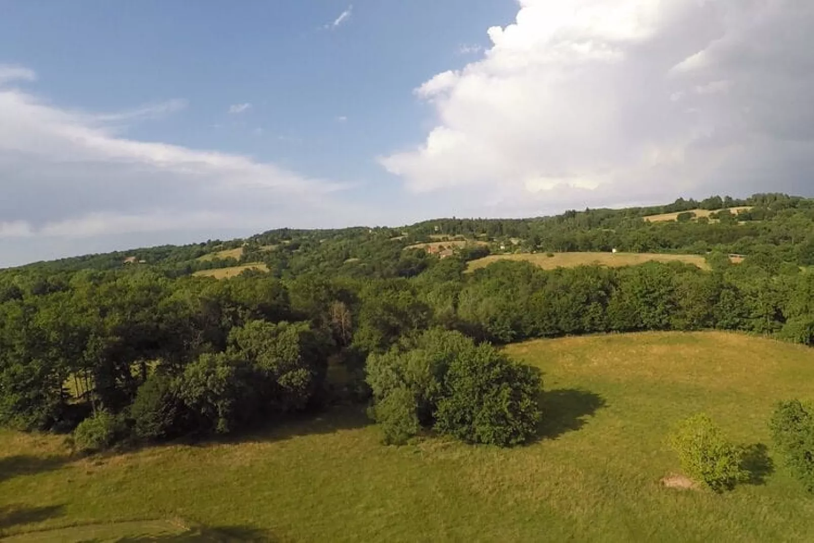 Maison de vacances Rueyres-Zones d'été à 1 km
