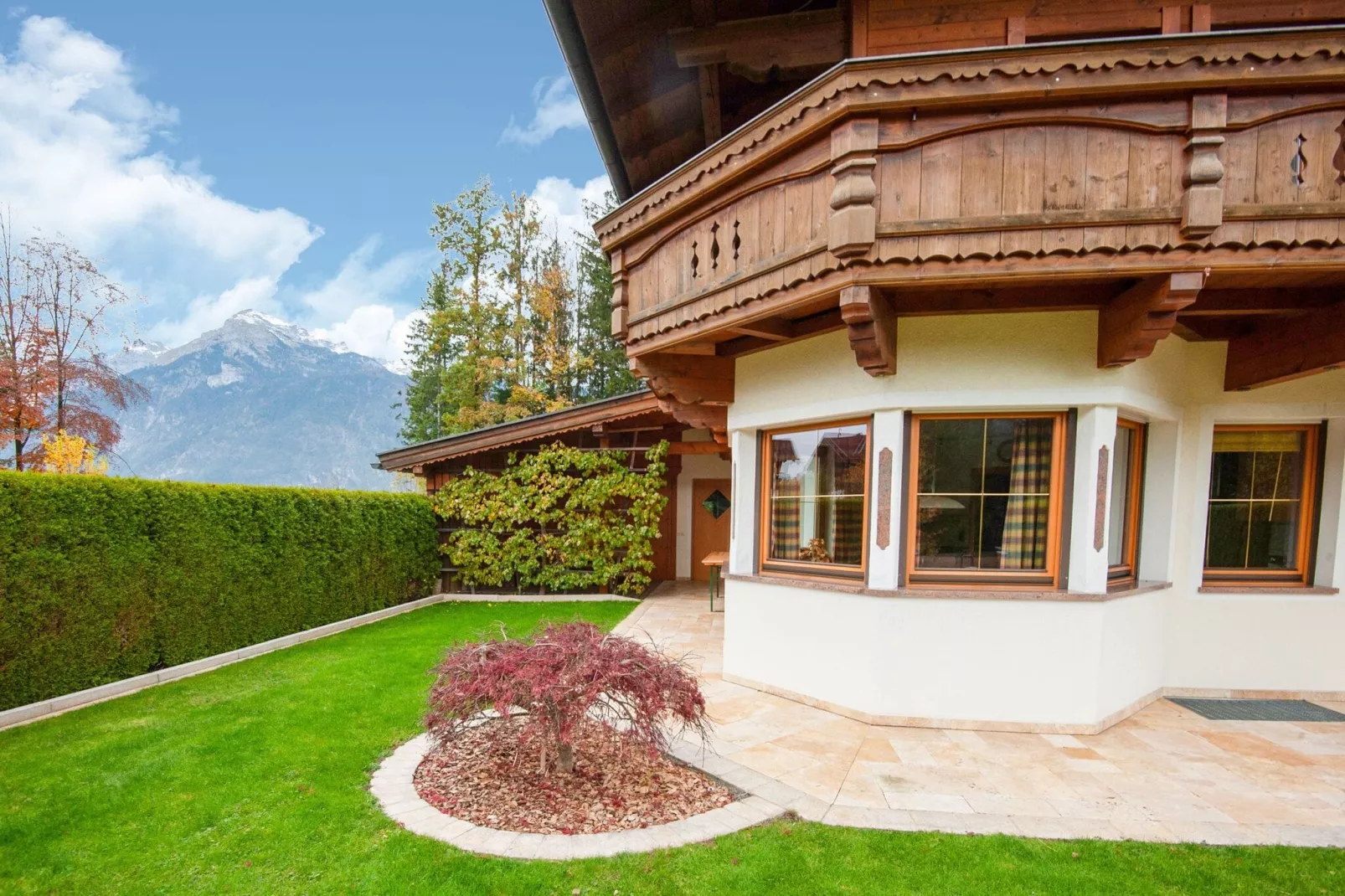 Haus Gruber-Gardens summer