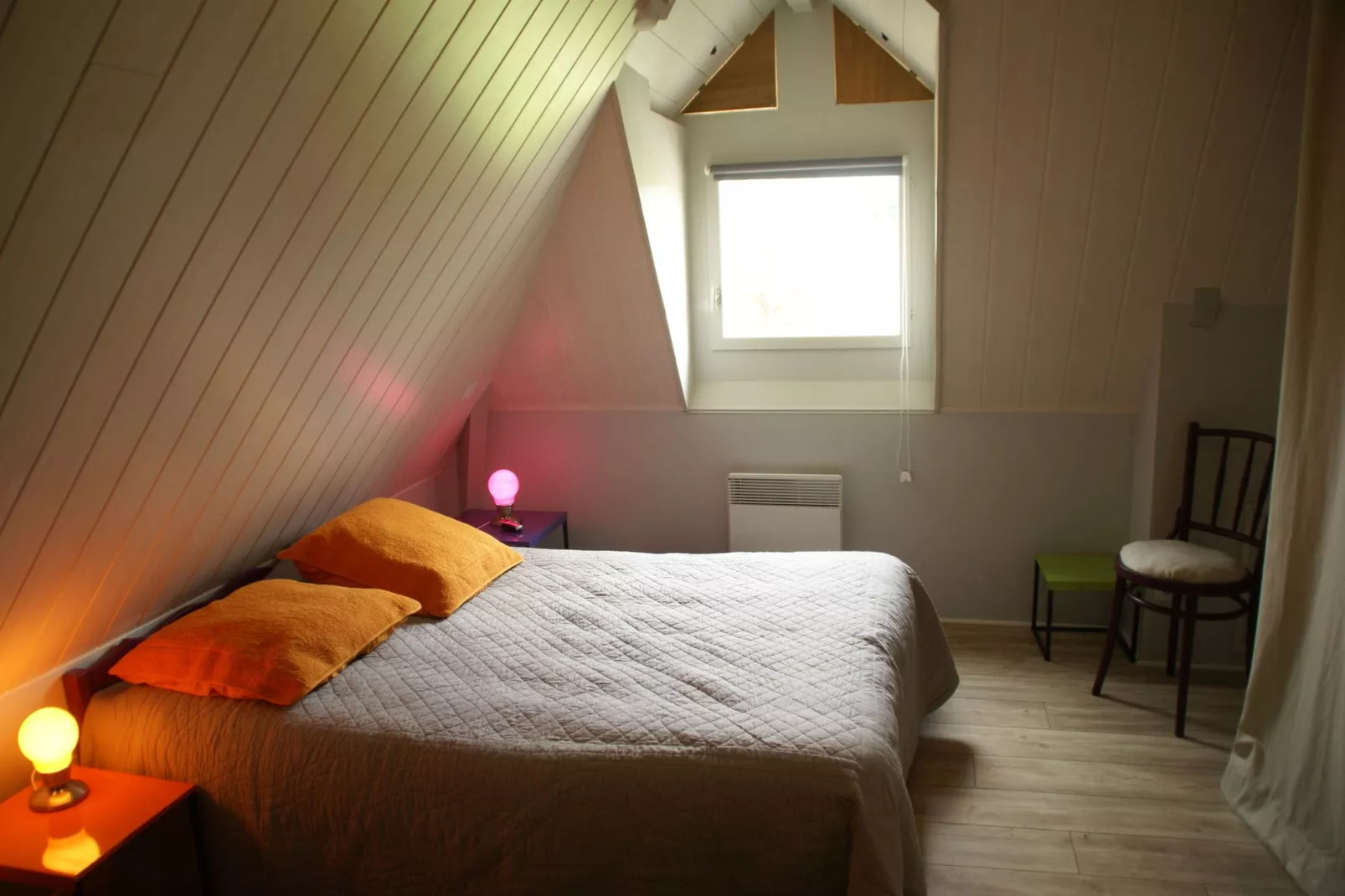 Maison avec piscine chauffée-Bedroom