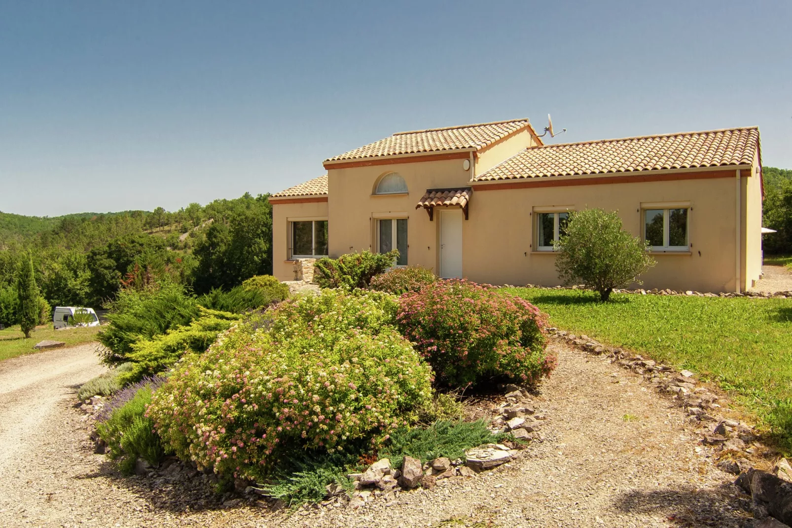 Villa Céthi-Exterior summer