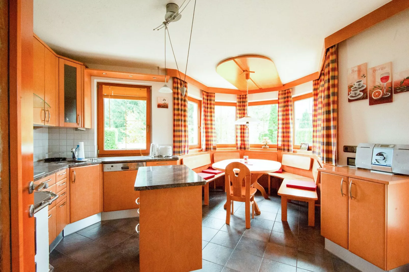 Haus Gruber-Kitchen