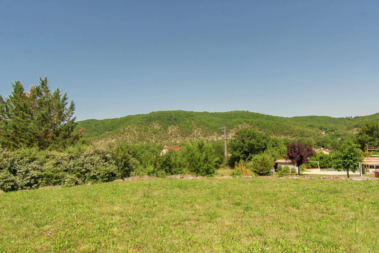 Villa Céthi-View summer