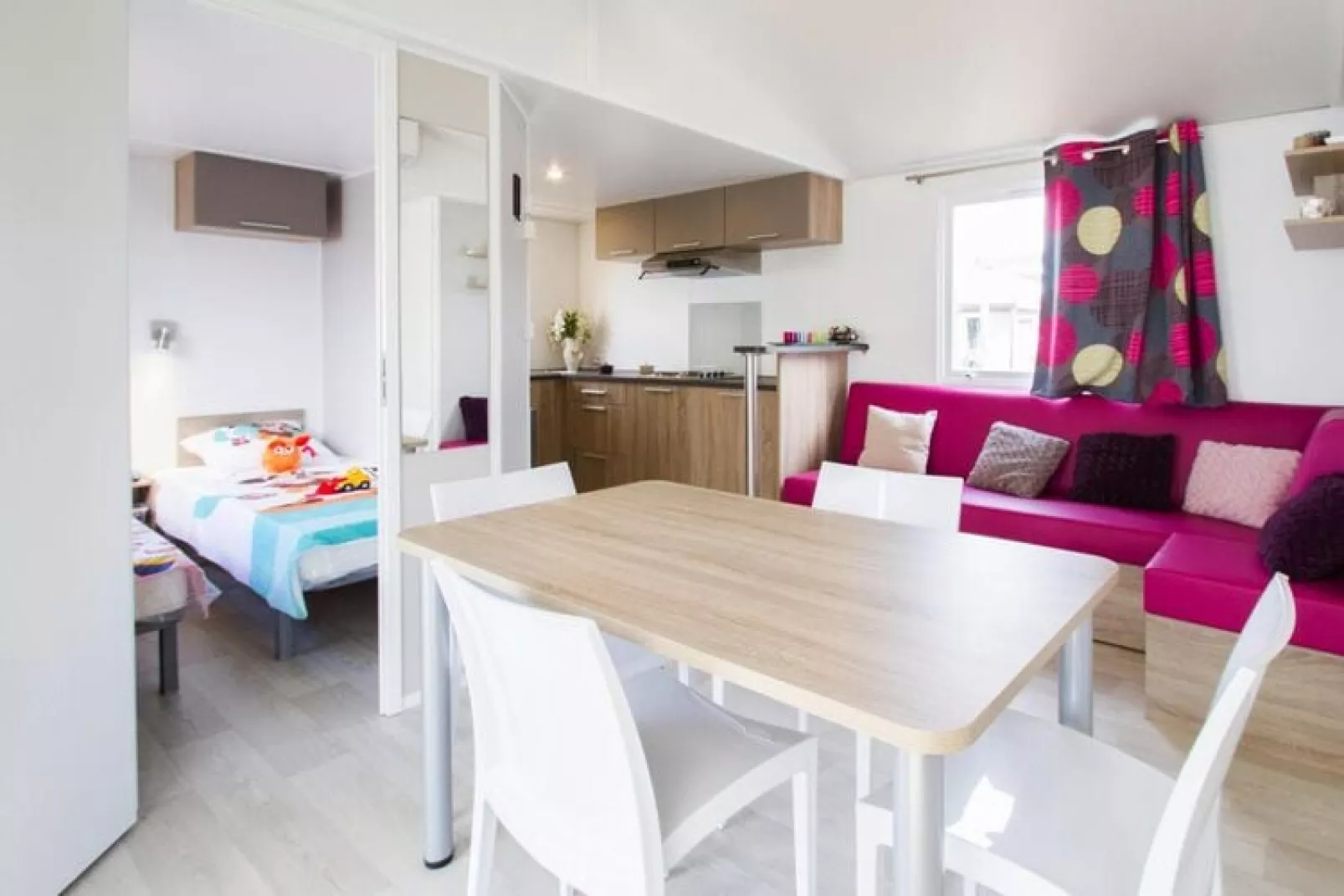 Caravanpark Mas des Lavandes Sérignan-Mobilhome Confort Premium TVclim2ch 6p-Living room